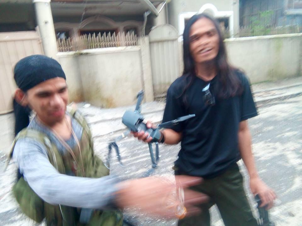 ISIS Repels Army Attack, Captures Weapons And Equipment In Marawi (Photos)