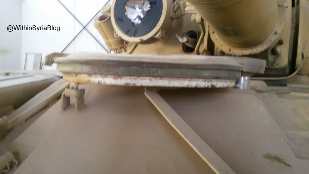 ISIS tanks from the "Workshop" to the "Farm" - Big Photo Report