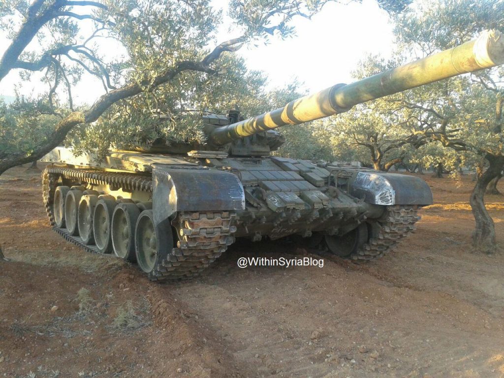 ISIS tanks from the "Workshop" to the "Farm" - Big Photo Report