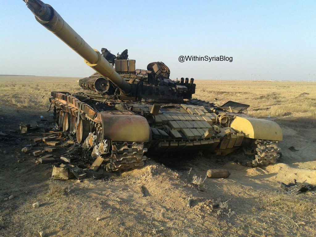 ISIS tanks from the "Workshop" to the "Farm" - Big Photo Report