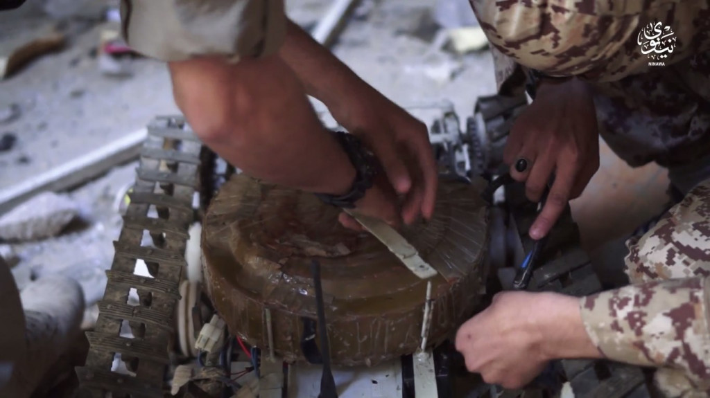 A Detailed Look At ISIS Weapons Production In Iraqi City Of Mosul - Many Photos