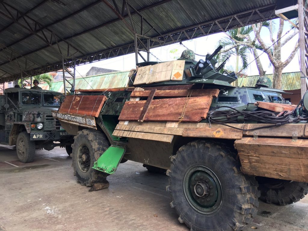 Self-Made Outside-Mounted Defenses For Philippine Army Armoured Veheicles In Marawi - Photos