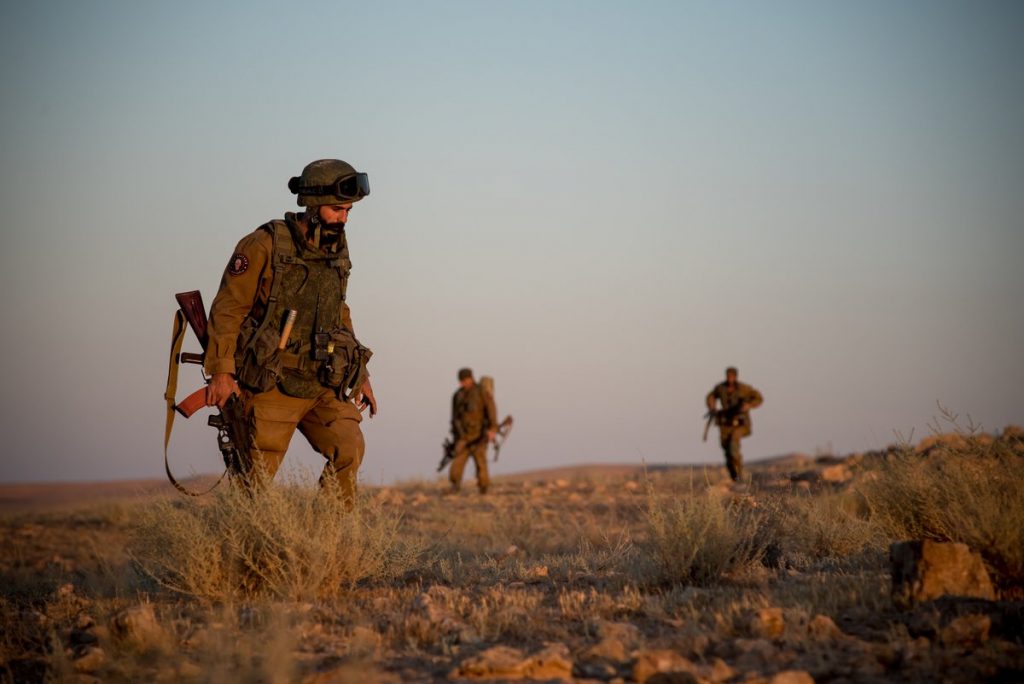 Photos: Reconnaissance Unit Of 5th Assault Corps' ISIS Hunters Operate In Homs Province