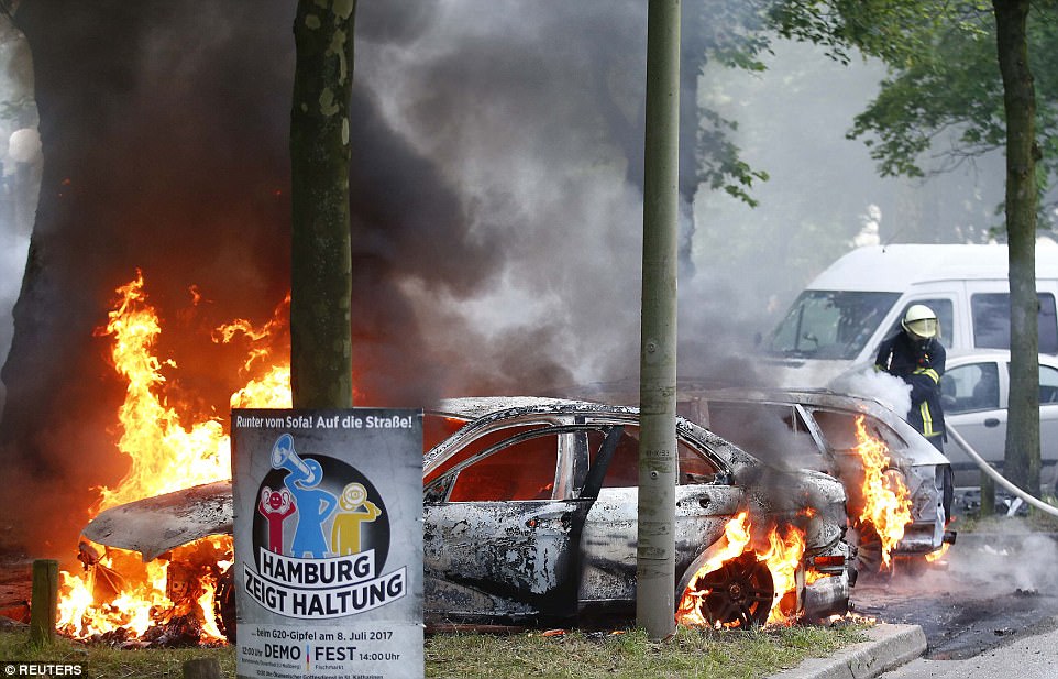 Violence Rages In Hamburg As G20 Summit Kicks Off (Videos)