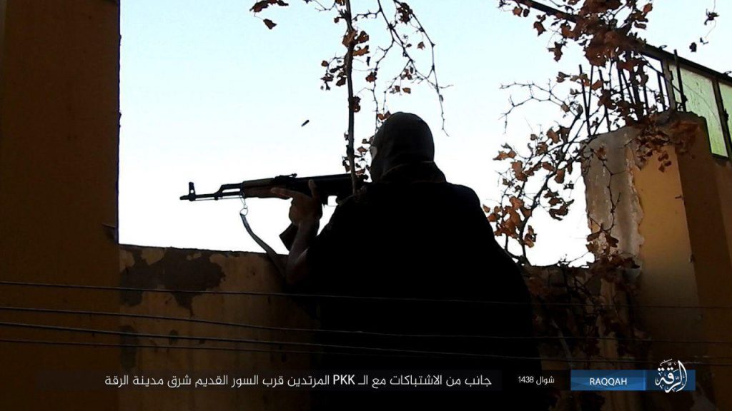 ISIS Recaptures Hisham Ibn Abd al-Malik District In Raqqa (Photos, Video)