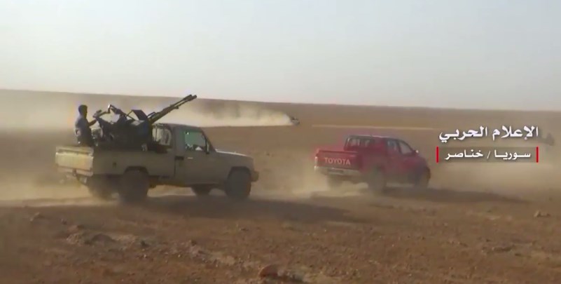 Videos: Syrian Army Clearing Ithriyah-Resafa Road And Area East Of Khanasir From ISIS