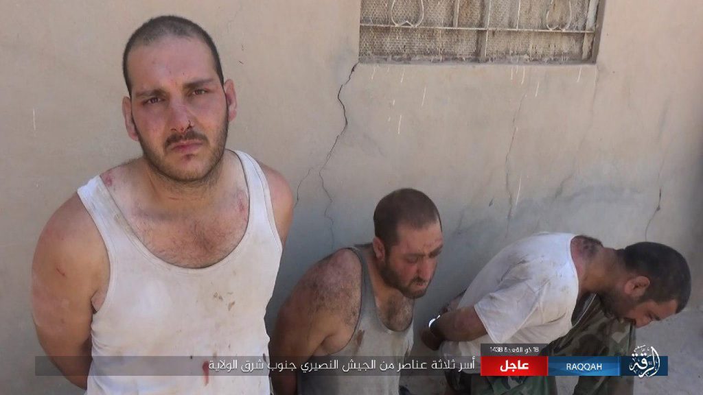 ISIS Captures 3 Syrian Soldiers In Southern Raqqa Countryside (Photos)