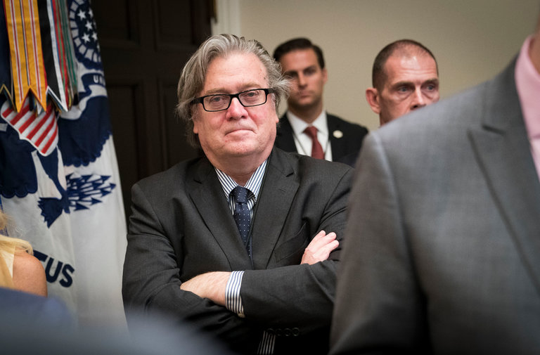 Stephen Bannon Leaves Trump Team. Breitbart Declares "War" On White House