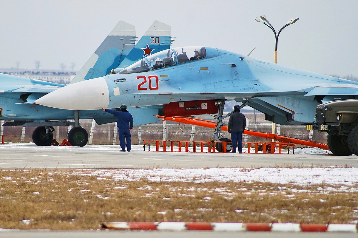 Russian Su-27 Fighters Intercepted US Air Force Strategic Bombers Over Baltic Sea (Video)