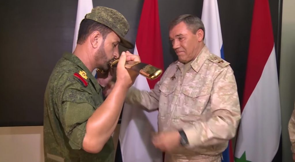 Suheil 'The Tiger' al-Hassan Receives Award Weapon From Russian Head of General Staff (Video)