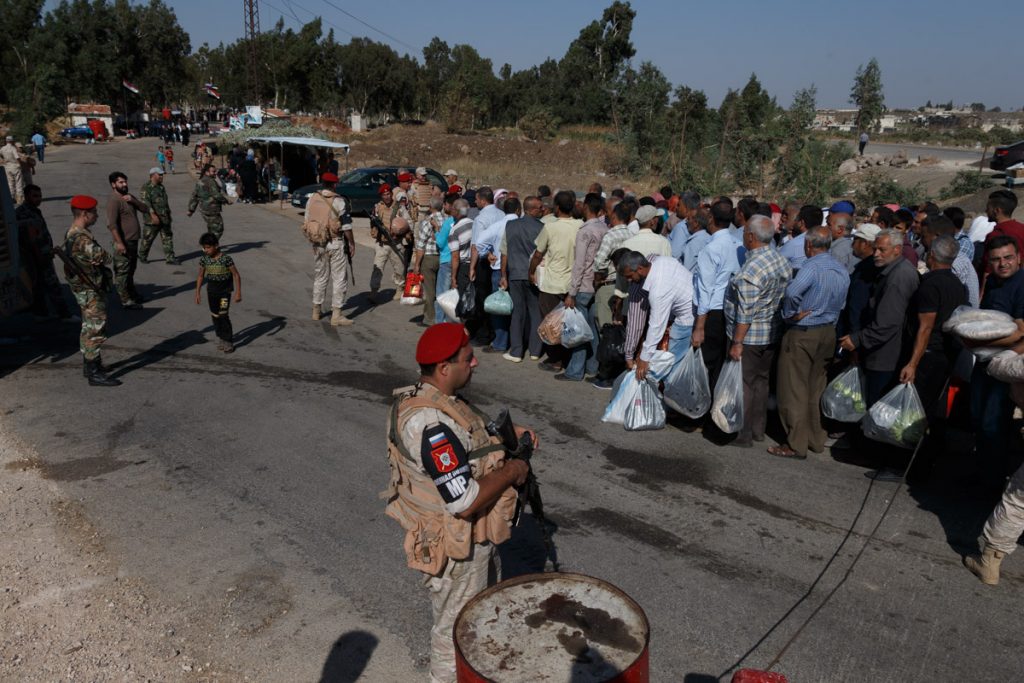 Russian Service Members Provide Humanitarian Aid In Syria's Dar al-Kabirah (Photo Report)