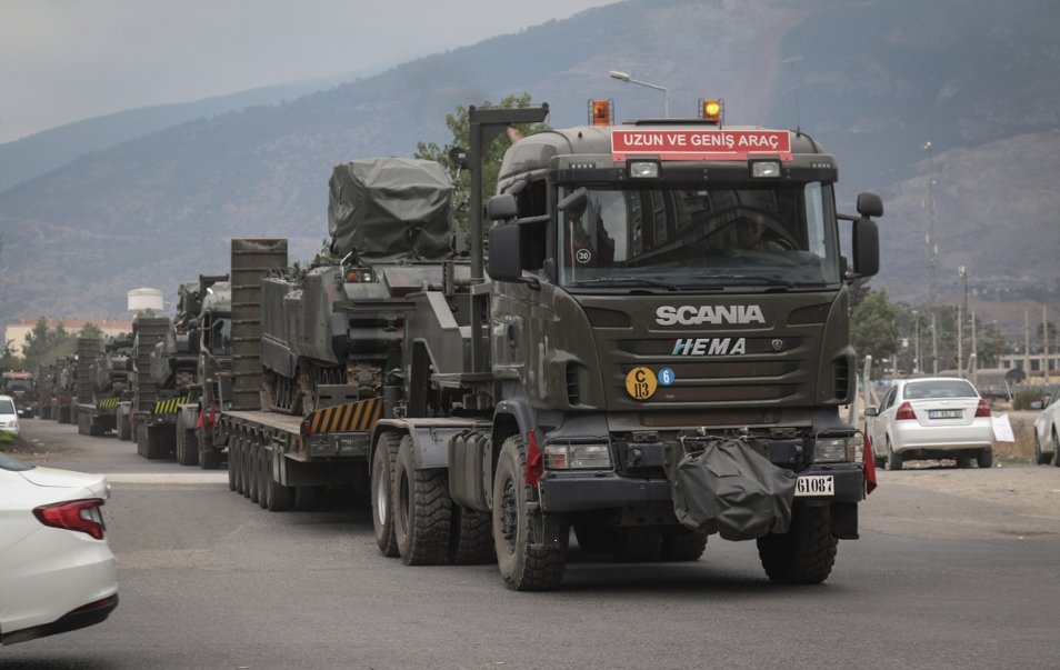 Turkey Deploys Large Force, Including 80 Armoured Vehicles, On Border With Syria's Idlib Governorate (Videos, Photos)