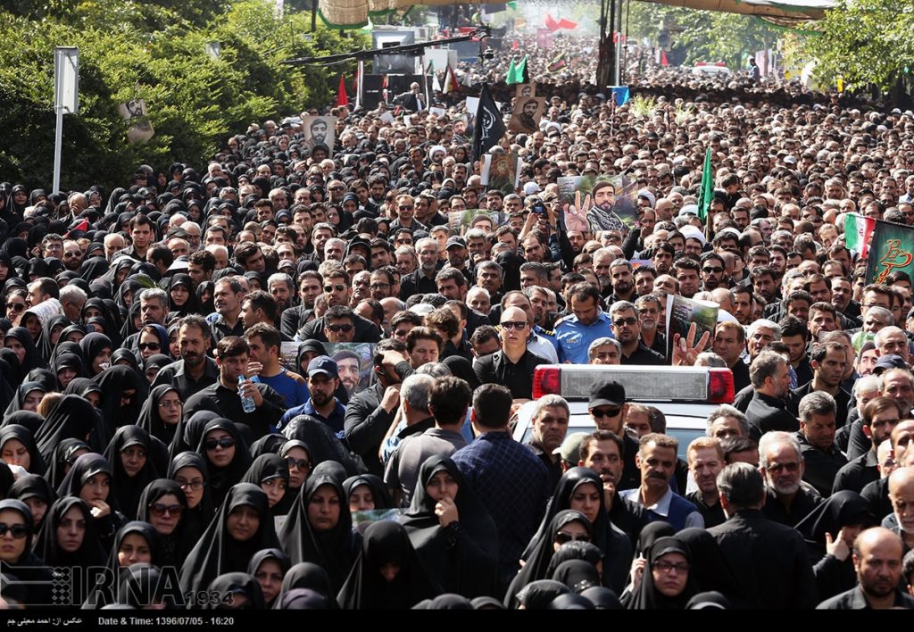 Thousands Gather To Pay Tribute To Iranian Soldier Captured And Beheaded By ISIS At Syrian-Iraqi Border (Photos)