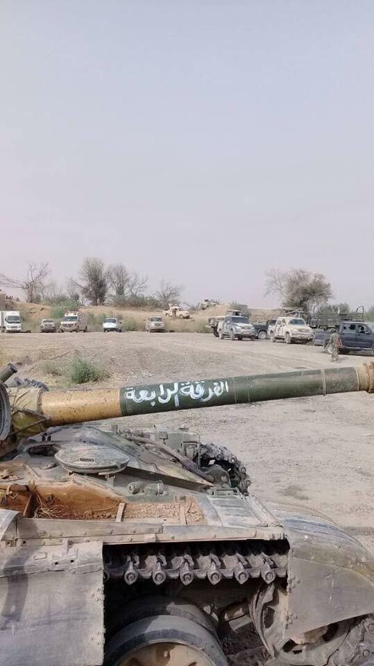 Photos: Syrian Arab Army 4th Armoured Division Crossing Euphrates