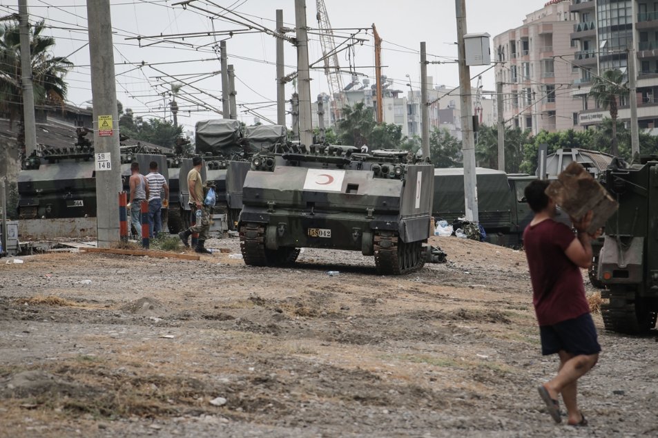 Turkey Deploys Large Force, Including 80 Armoured Vehicles, On Border With Syria's Idlib Governorate (Videos, Photos)