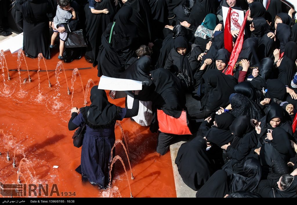 Thousands Gather To Pay Tribute To Iranian Soldier Captured And Beheaded By ISIS At Syrian-Iraqi Border (Photos)