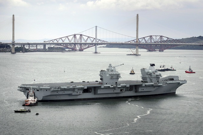 British Supercarrier HMS Queen Elizabeth Officially Joined Royal Navy (Photos)