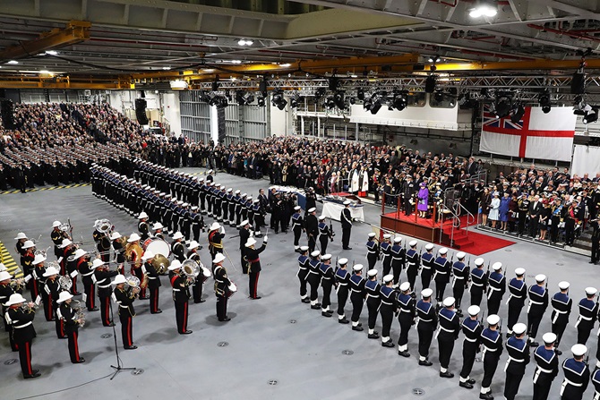 British Supercarrier HMS Queen Elizabeth Officially Joined Royal Navy (Photos)