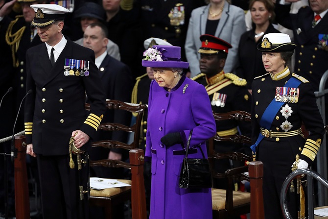 British Supercarrier HMS Queen Elizabeth Officially Joined Royal Navy (Photos)