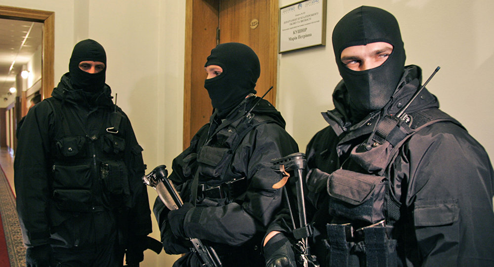 Ukraine's SBU Cracks Down On Russian News Agencies, Detains Journalists