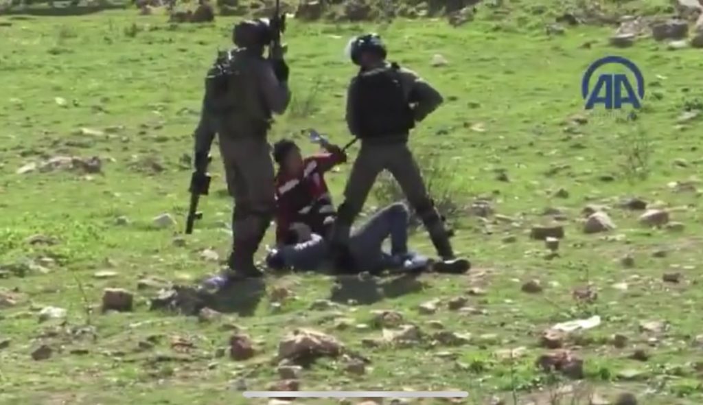 Video: Israel Troops Point Guns At, Beat Medics Helping Injured Palestinian Protesters