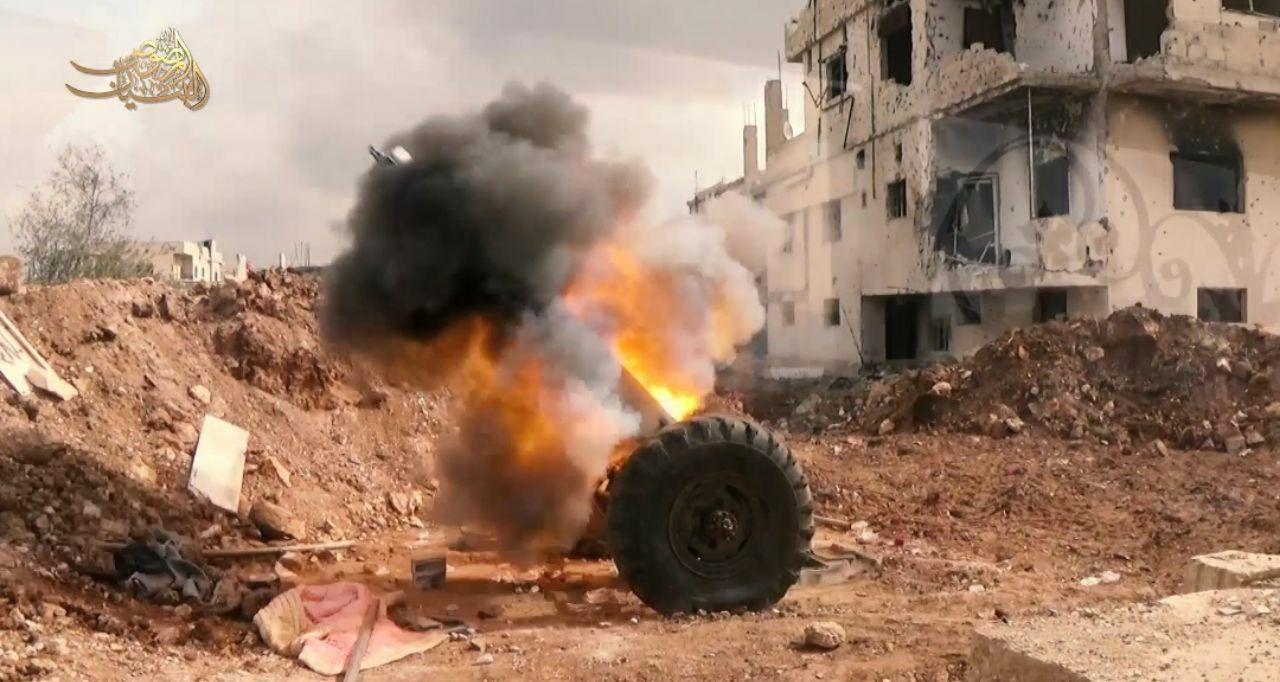 Free Syrian Army Shells Large Syrian Army Convoy In Daraa