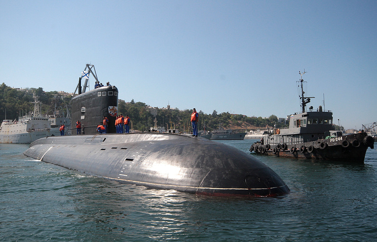 Russia, Philippines Negotiate On Deliveries Of Subs, Helicopter Equipment & Small Arms