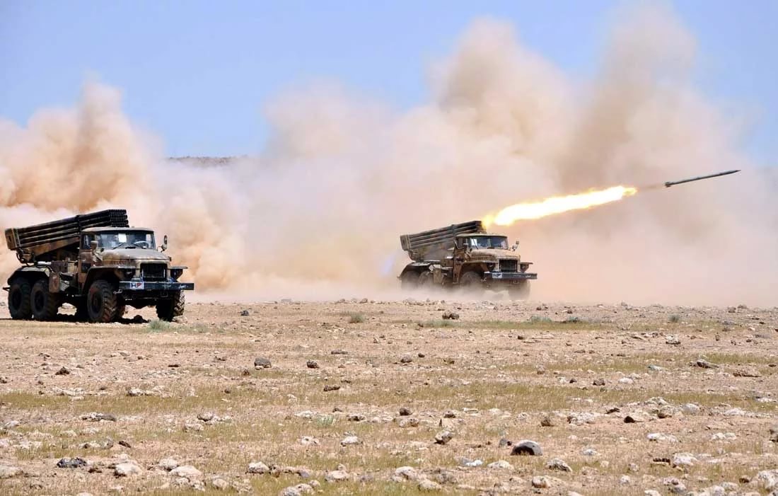 Syrian Army Responds To Militants’ Attacks In Northern Hama With Increased Artillery Strikes On Their Positions