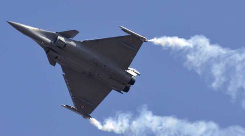 Pakistani, Indian Fighter Jets Nearly Clashed Over Kashmir