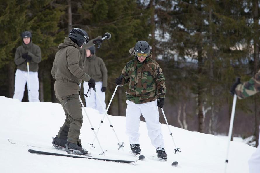 Dutch Military Forgets To Buy Warm Clothes Before Winter Exercises In Norway