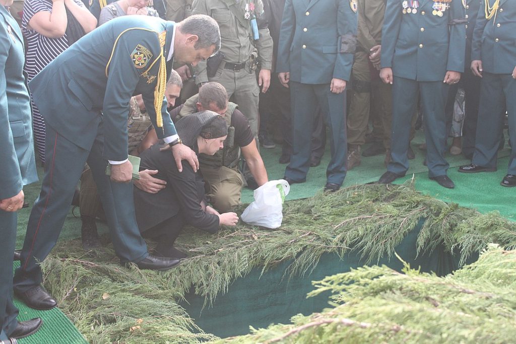 120,000 People Gathered To Bid Farewell To Murdered DPR Head In Donetsk (Photos, Video)