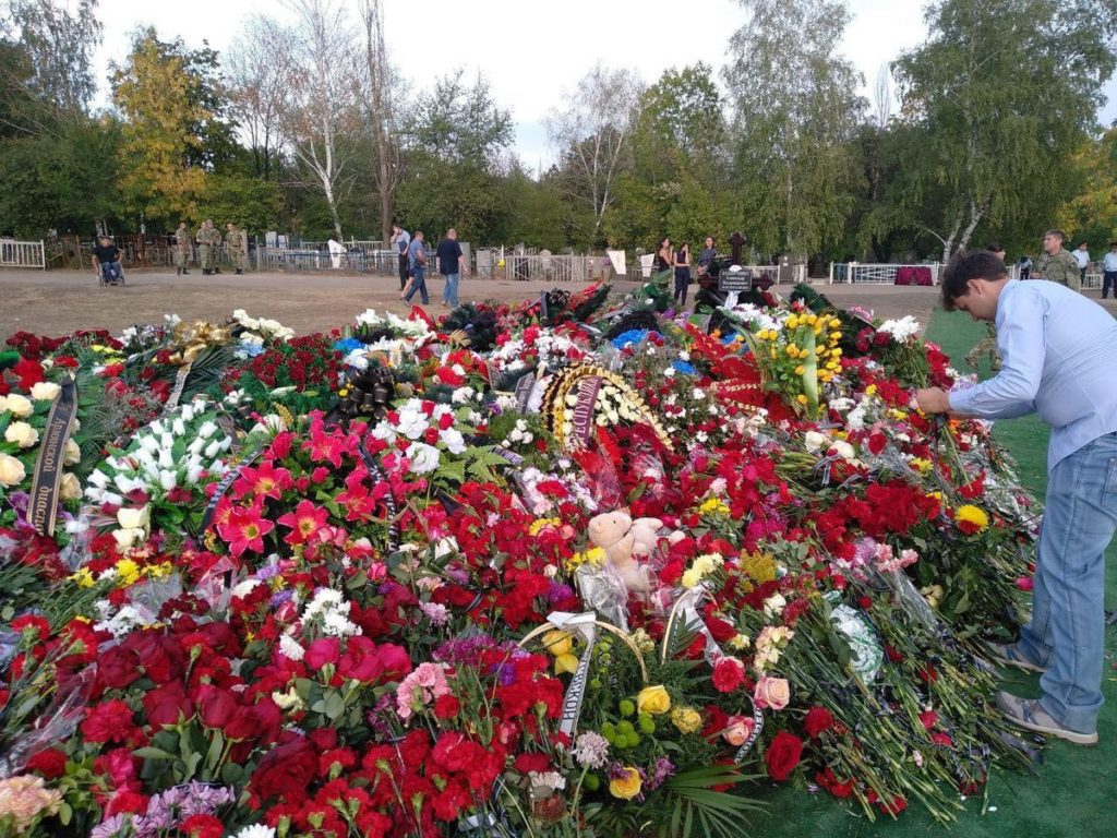 120,000 People Gathered To Bid Farewell To Murdered DPR Head In Donetsk (Photos, Video)