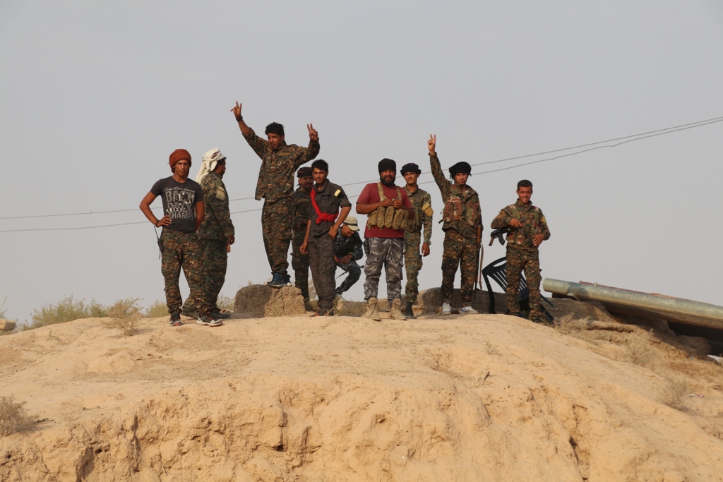 SDF Fighters Clash With ISIS Around Al-Baghuz Al-Fawqani In Euphrates Valley (Video)