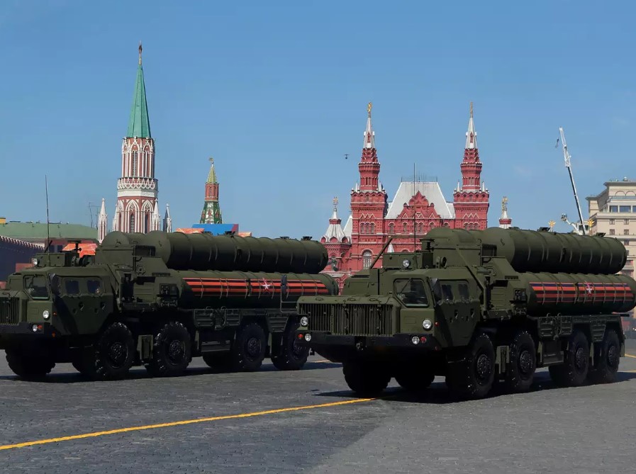 India, Russia Signed $5.4 Billion Deal On S-400 Air Defense Systems Delivery