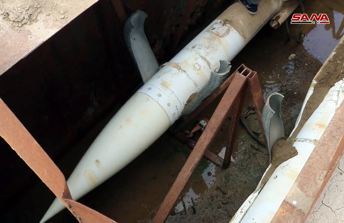 Syrian Army Uncovers Air Defense Missiles Left Behind By ISIS In Southern Deir Ezzor (Photos, Video)