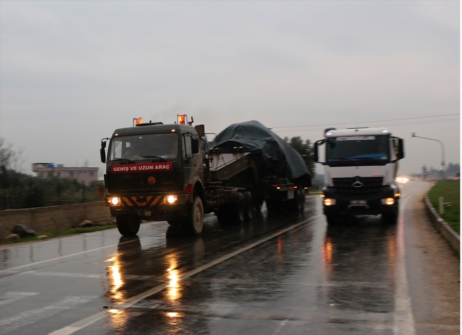 Turkey Deploys Modernized Tanks Along Border With Syria (Photos)