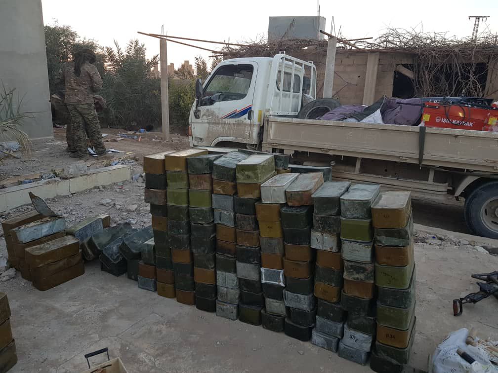 SDF Captured Loads Of Weapons Abandoned By ISIS (Photos)