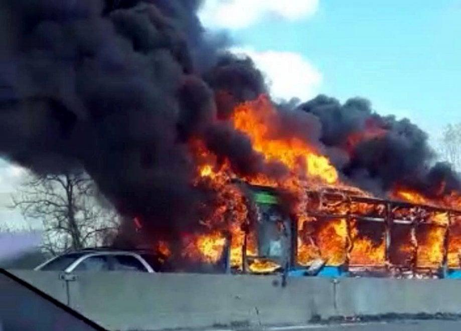 "I’ll carry out a massacre": Driver Hijacks, Sets Ablaze School Bus In Italy