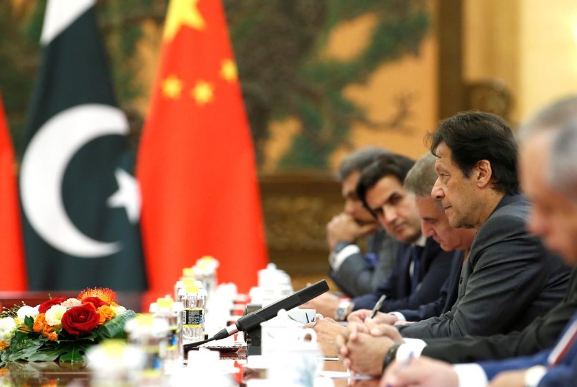 China Emhapsizes And Praises Pakistan's 'Restraint' Over Escalation Of Conflict With India