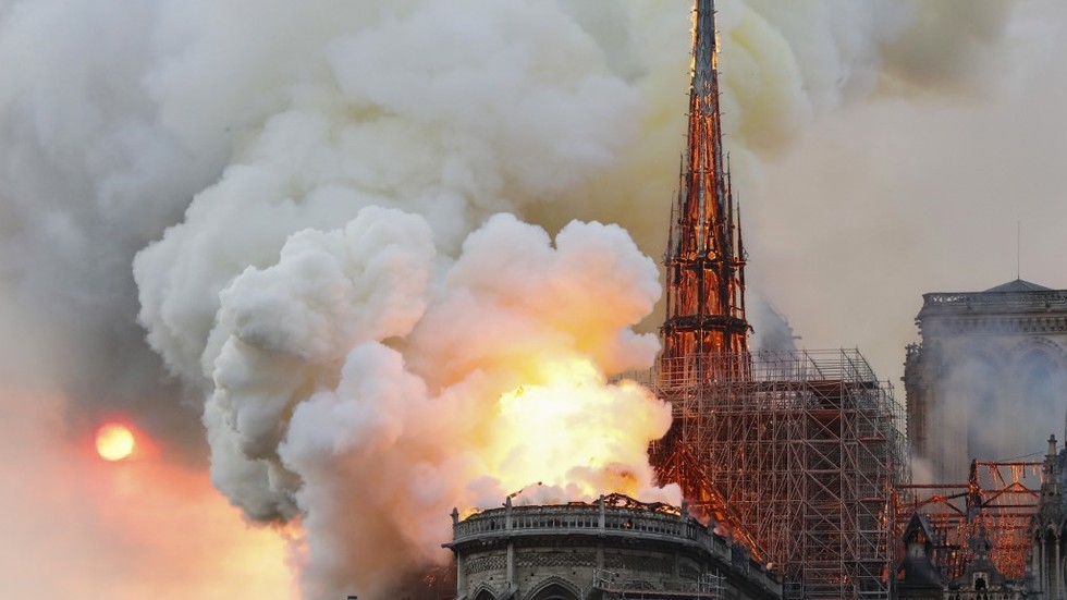 Notre Dame Cathedral In Paris On Fire: Central Spire Already Collapsed (Photos, Videos)