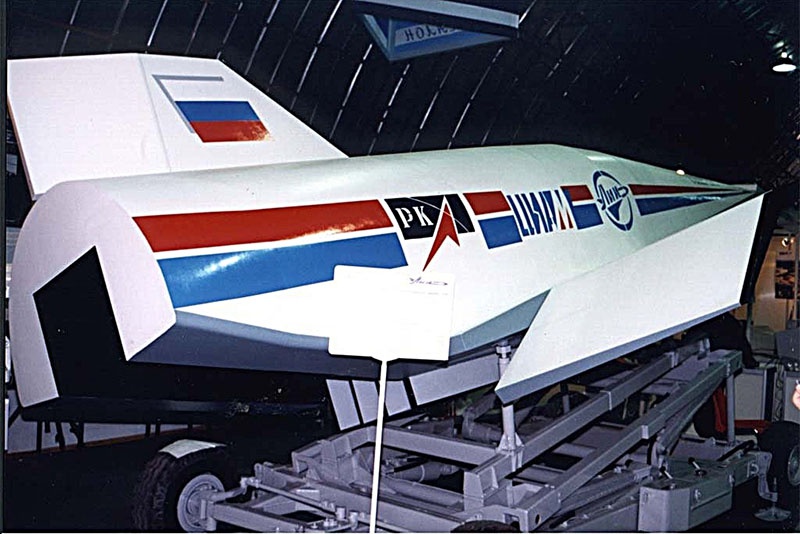 Military Hypersonic Hydrogen-Powered Fighters of the Sixth Generation