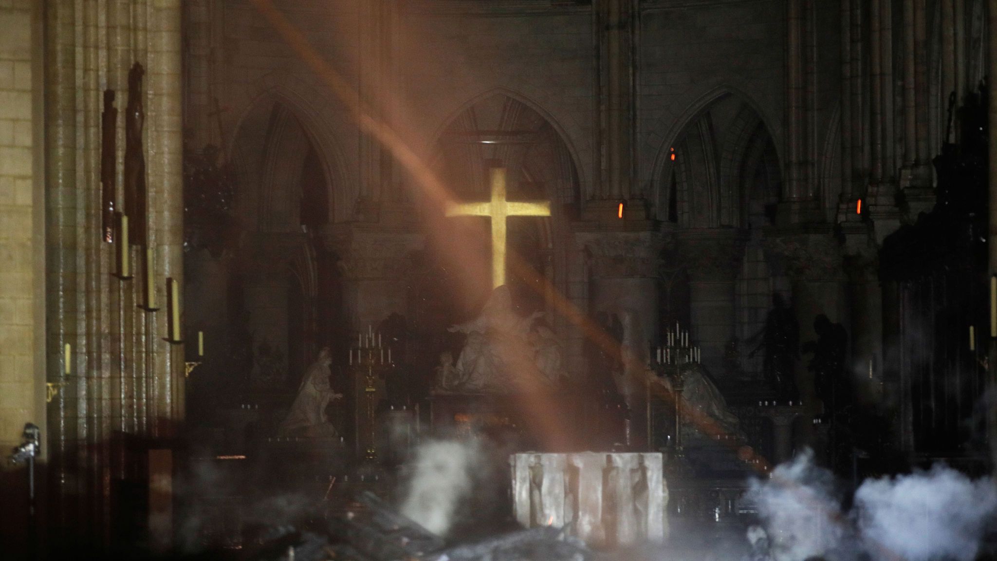 Fire At Notre Dame Cathedral Contained, Spire Collapsed But Stone Structure Appears Stable