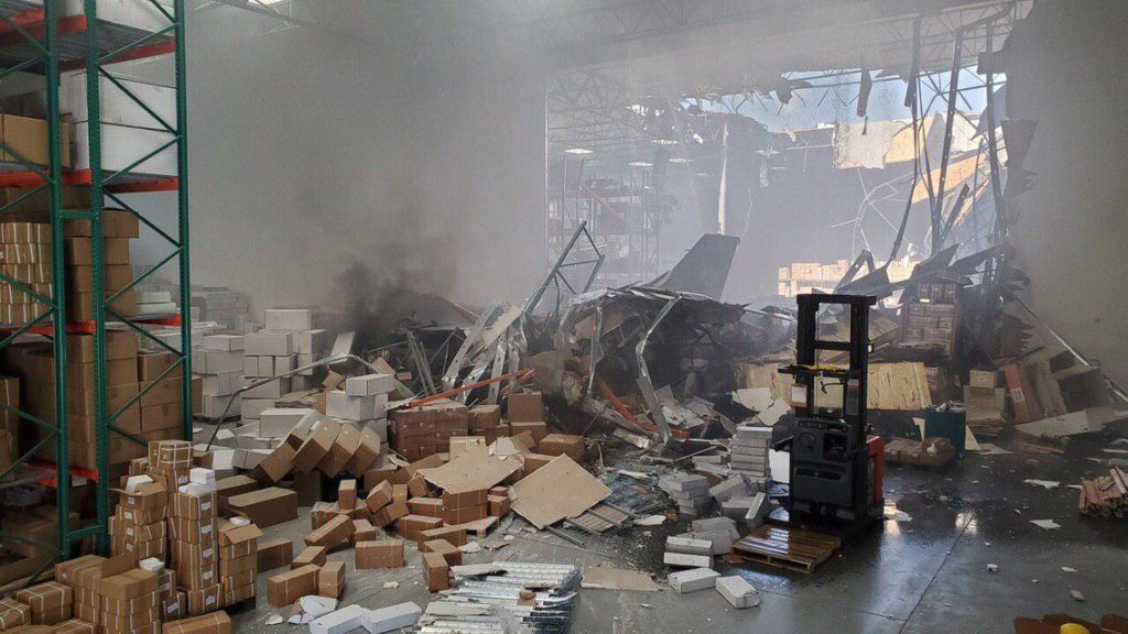 F-16 Jet Crashed Into Warehouse In California (Photos)