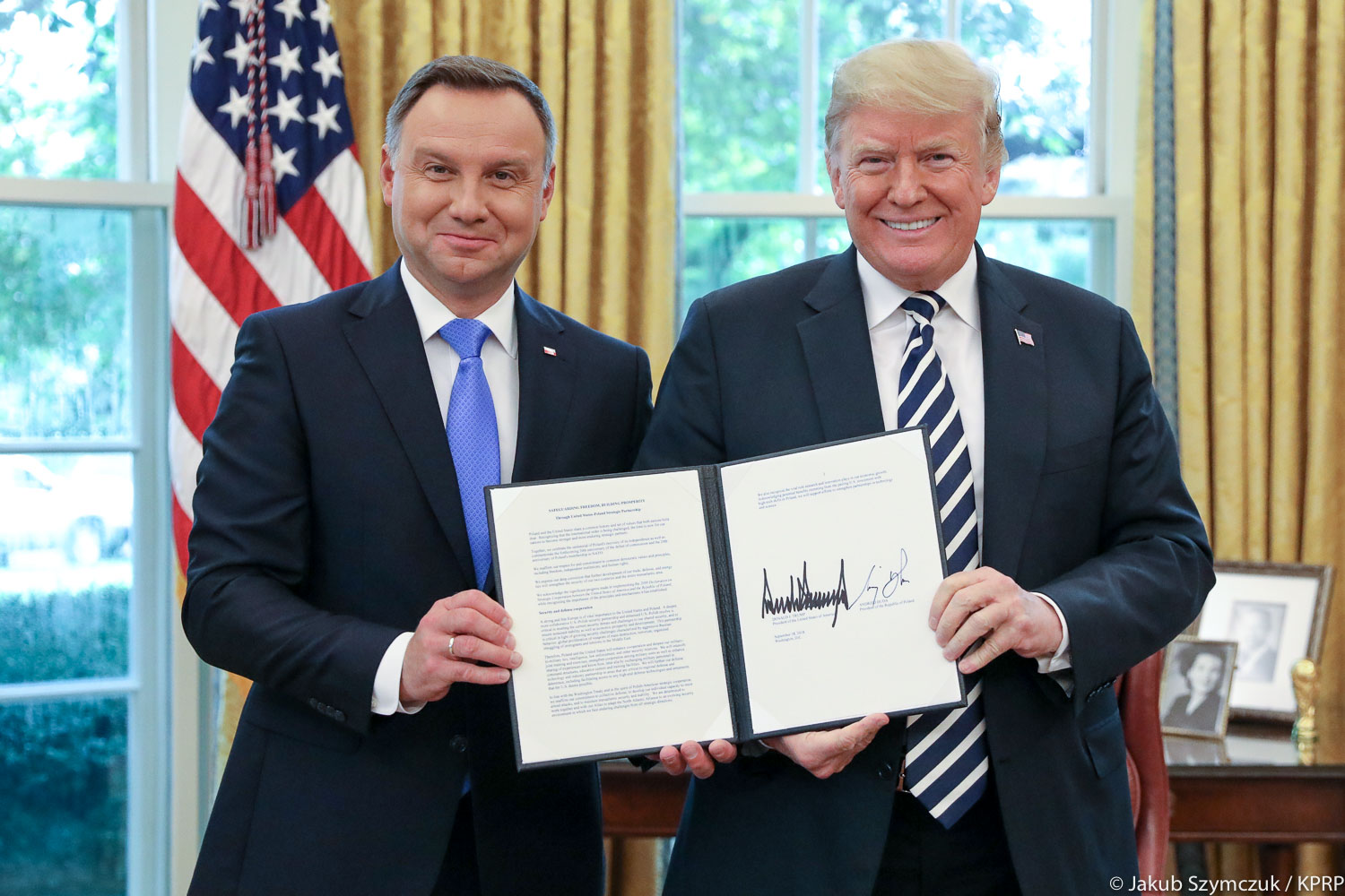 1,000 Additional Troops: Trump And Duda Sign Declaration to Increase US Presence In Poland