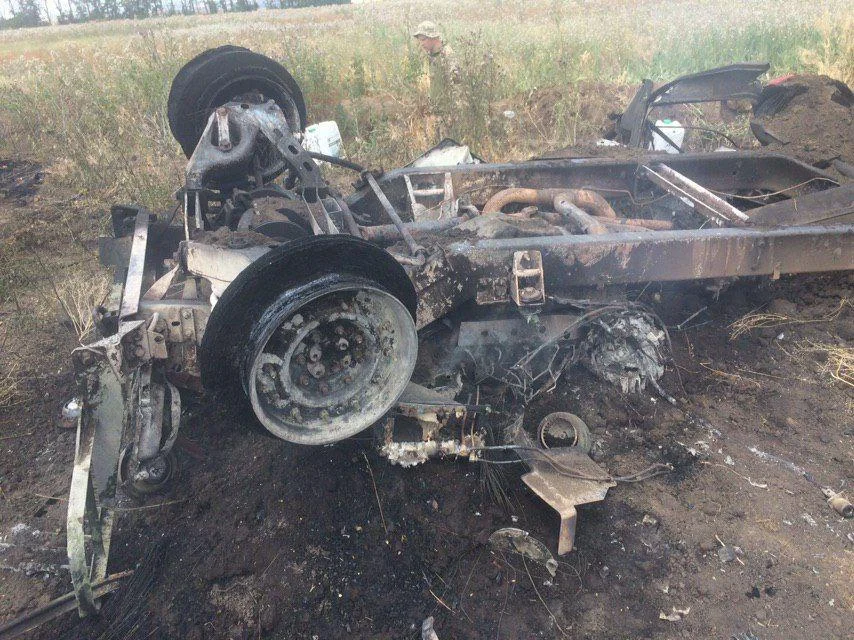 In Photos: Humvee Of Ukrainian Armed Forces Destroyed At Contact Line With DPR Forces