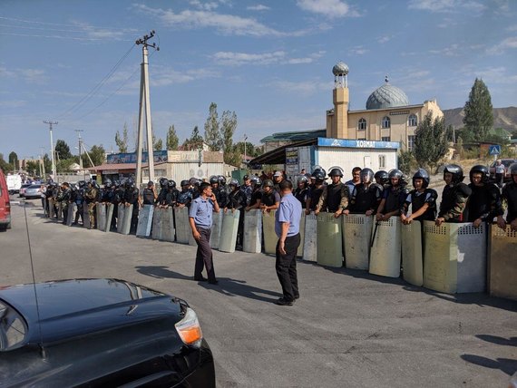 Second Day Of Siege On Kyrgyz Ex-President's House Potentially Threatening To Send Country Into Civil War