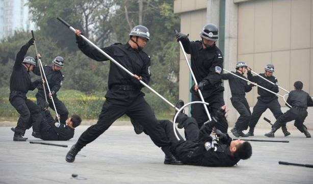 Chinese People's Armed Police Shows "Giant Devil Fork" In Anti-Riot Exercise Near Hong Kong