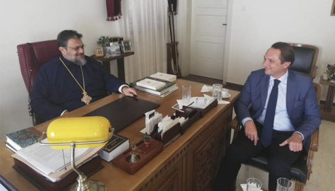 Ukraine Attempts To Convince Greek Orthodox Church To Recognize Its Puppet Non-Canonic Church