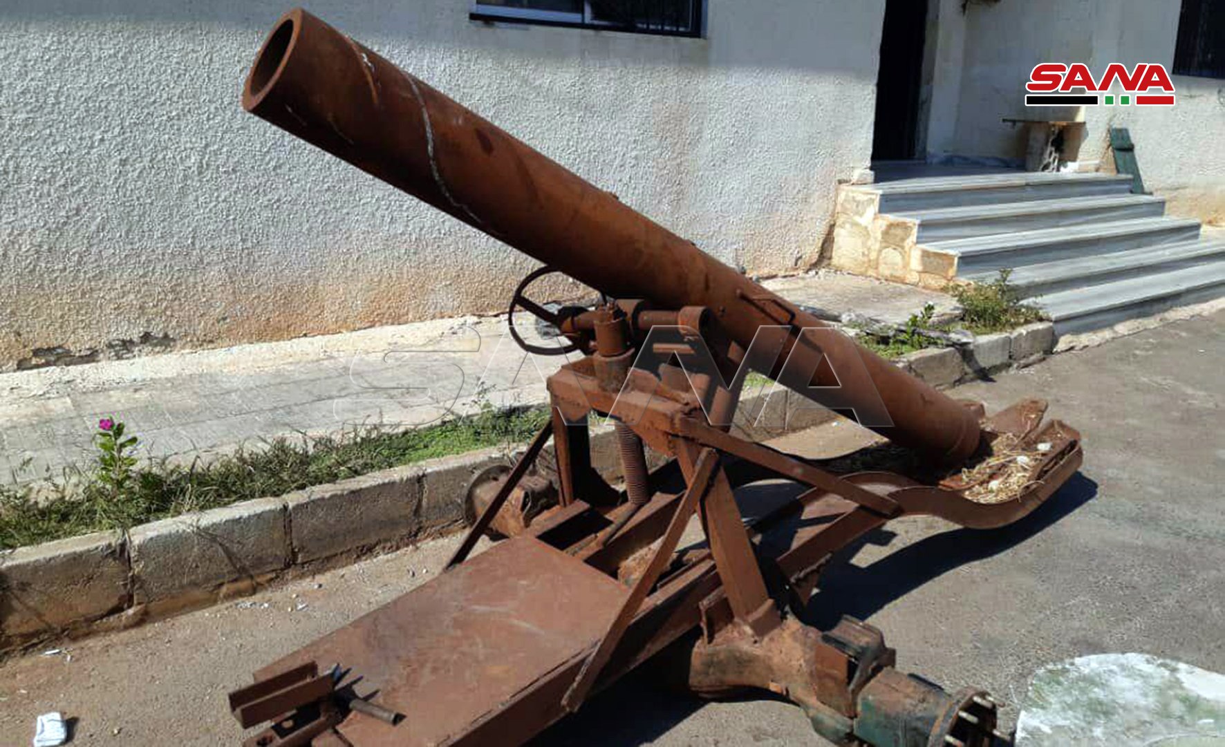 Syrian Army Uncovers Loads Of Weapons In Newly-Captured Northern Hama Town (Photos)