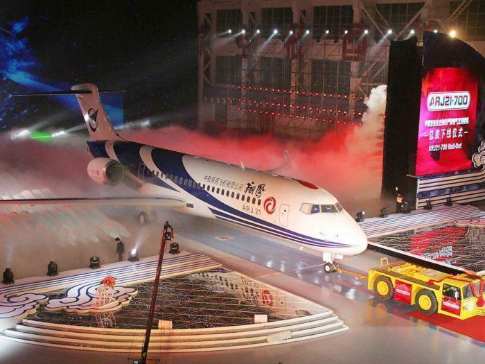 Three Biggest Chinese Airlines Announced Orders For Indigenous ARJ21 Passenger Jet (Infographics)